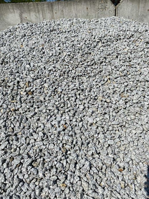 Kamień dekoracyjny ozdobny granit   DALMATYŃCZYK. Kora ziemia torf