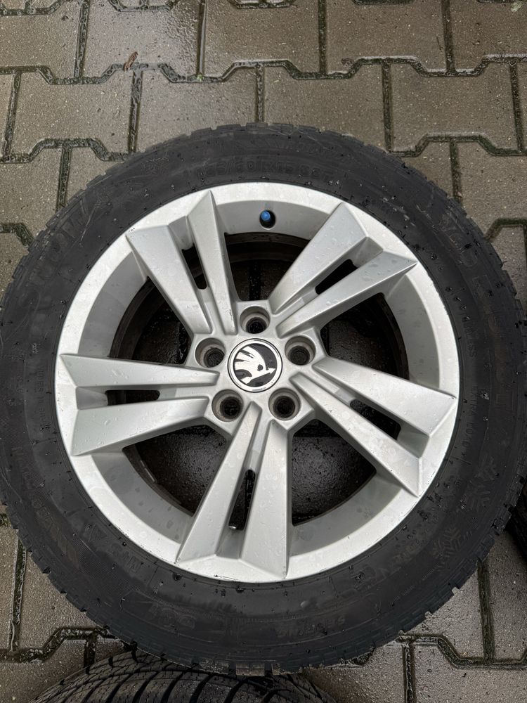 Felgi z oponami R15 5x100 Skoda Fabia 3 oryginalne TMPS Cygnus