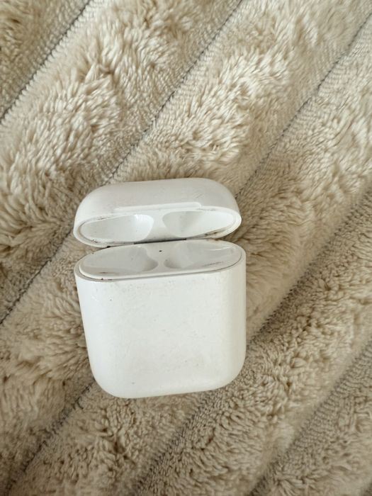 Зарядний Кейс футляр для AirPods