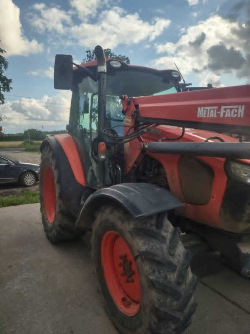 Ciągnik Kubota M5091 + ładowacz czołowy