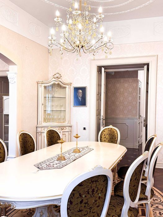 Оренда квартири у центрі Львова, вул. Словацького (Головна пошта)