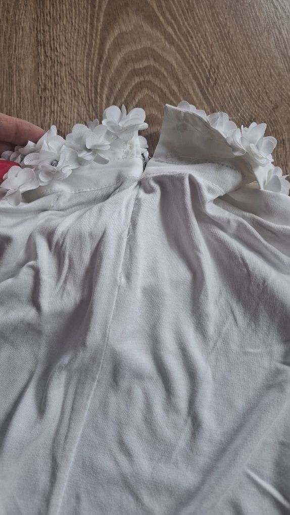 Biała koszulka Mohito