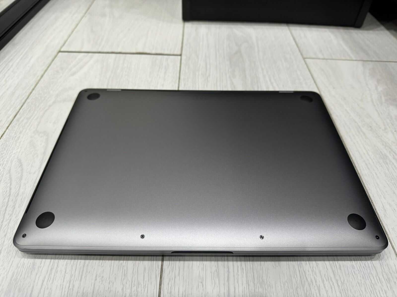 MacBook Pro 13 2020 M1 8GB RAM 512GB SSD MYD92 99 ц. Гарантія