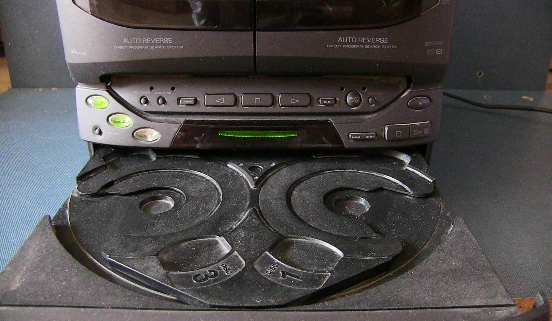 Музыкальный центр Kenwood XD-701  (звук 100Вт)