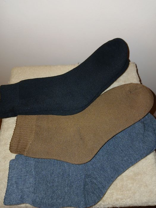 Trzy pary bardzo ciepłych  skarpet