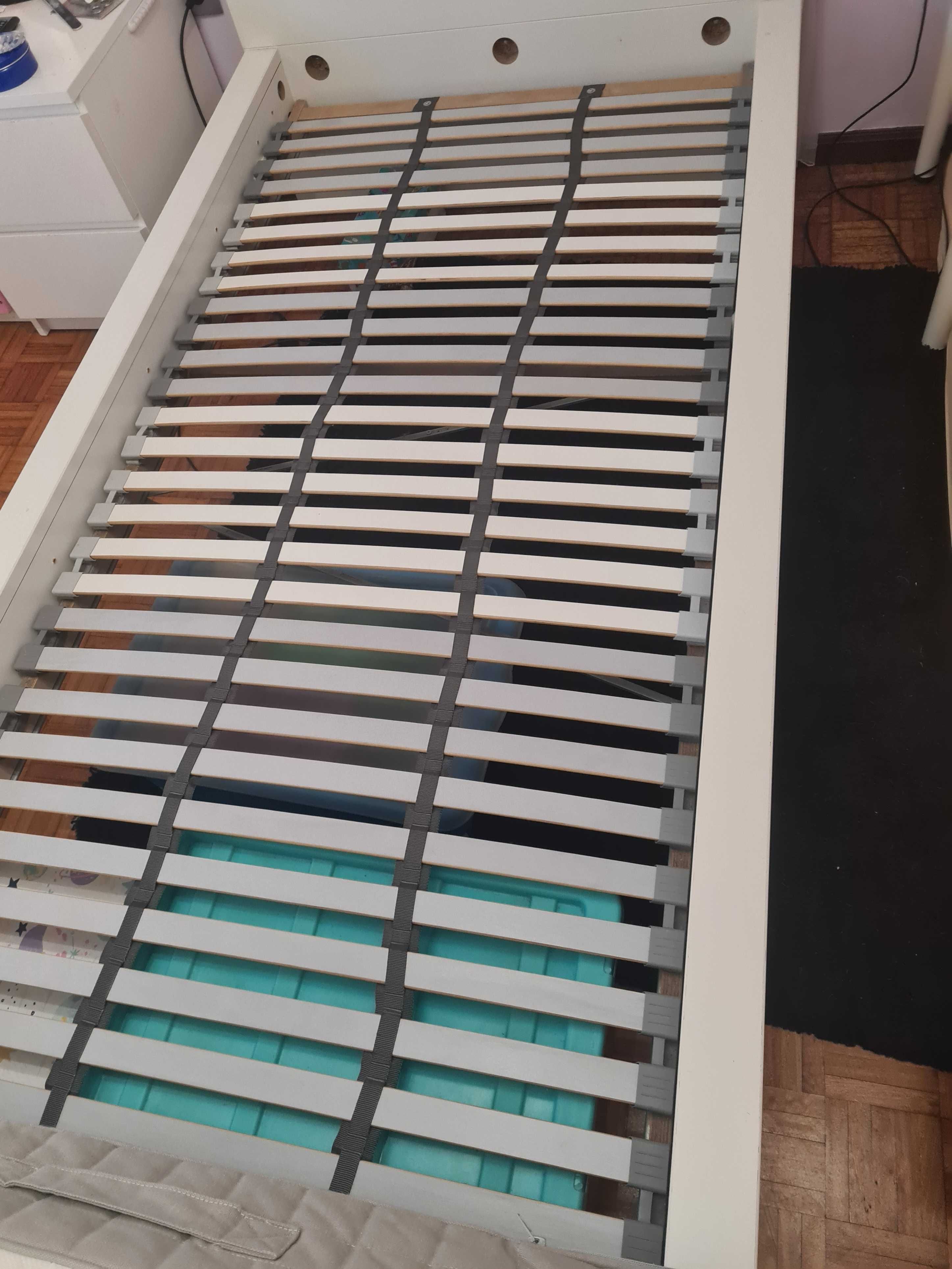 Cama solteiro Malm ikea