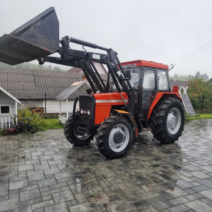 Ursus 4514 z ladowaczem,łyzka