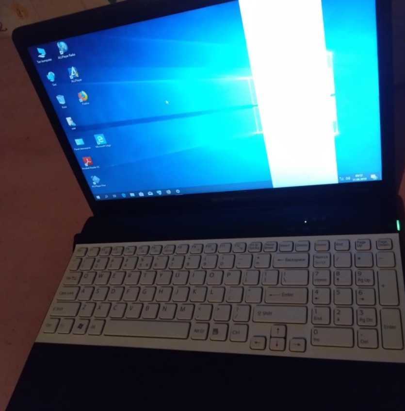 Sony VAIO VPCEB4S1E - uszkodzony