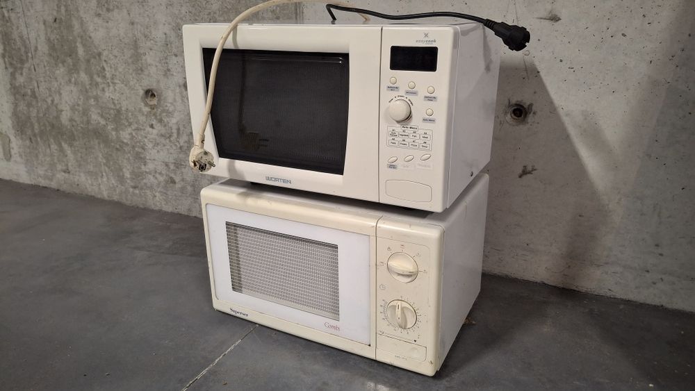 Dois Microondas (conjunto)