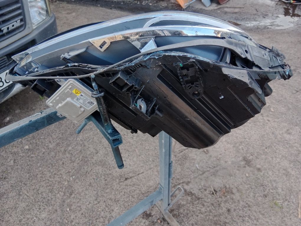 Mercedes W176 lampa przód lewa bez szkła