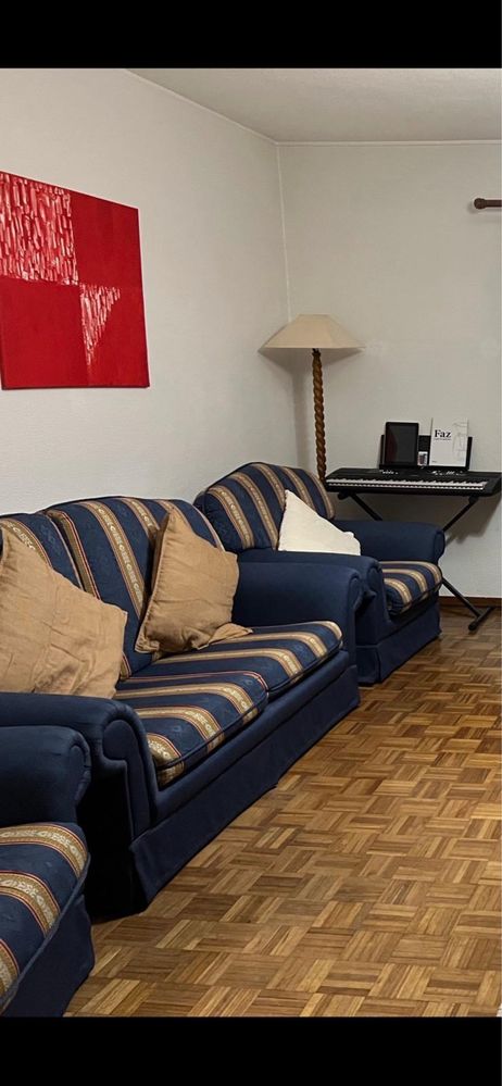 Conjunto de sofa e par de poltronas vintage
