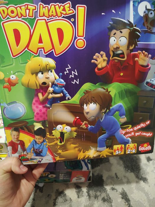 Гра від голіаф "не буди тата"