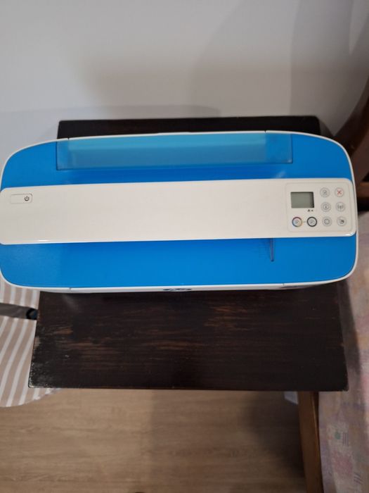 Vendo impressora HP deskjet 3720 (como nova)