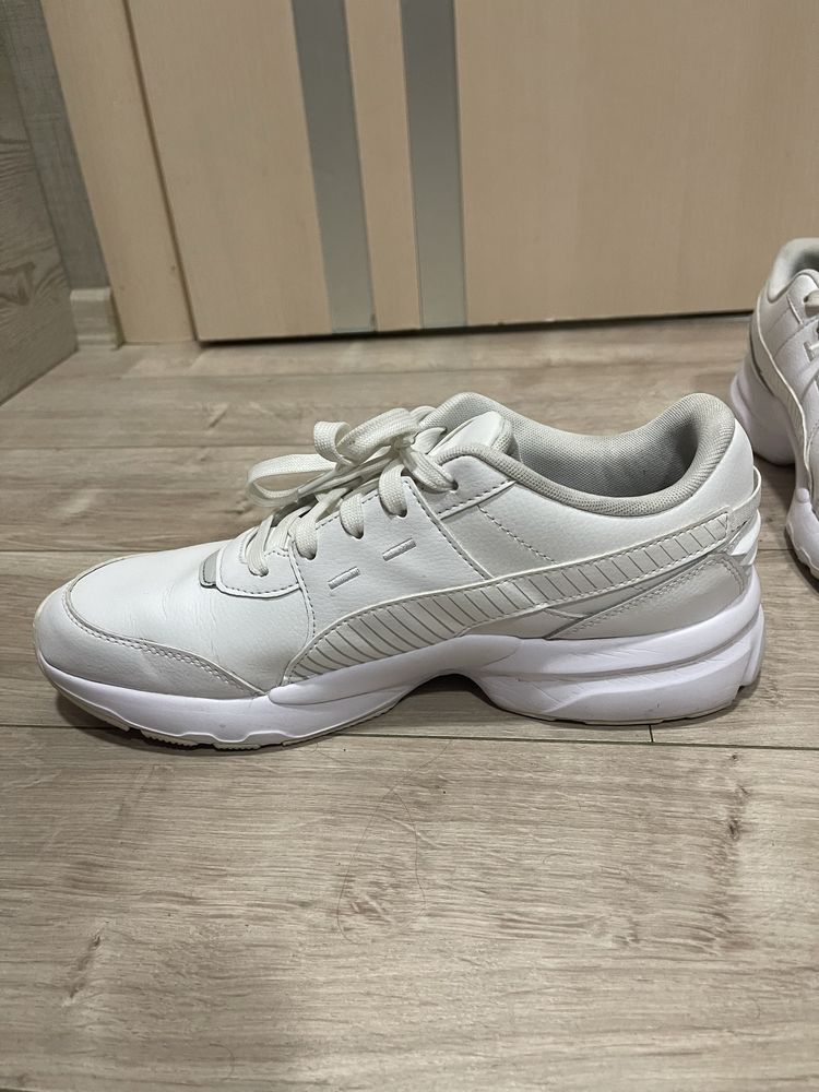 Кросівки шкіряні білі Puma FUTURE RUNNER 43р, кросовки кожаные  Пума