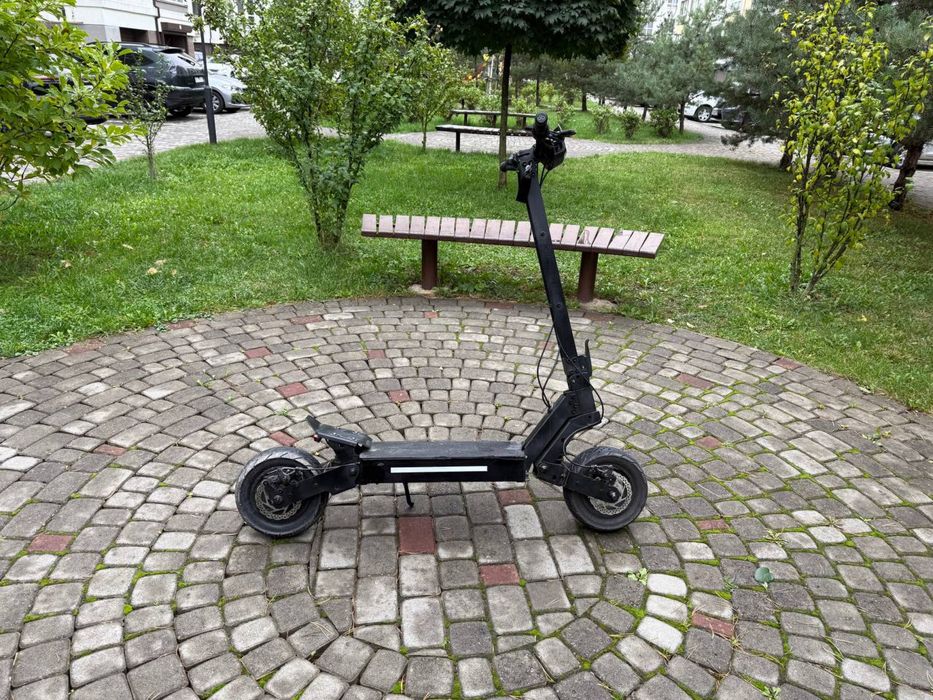 Kukirin g4 кастом чорний