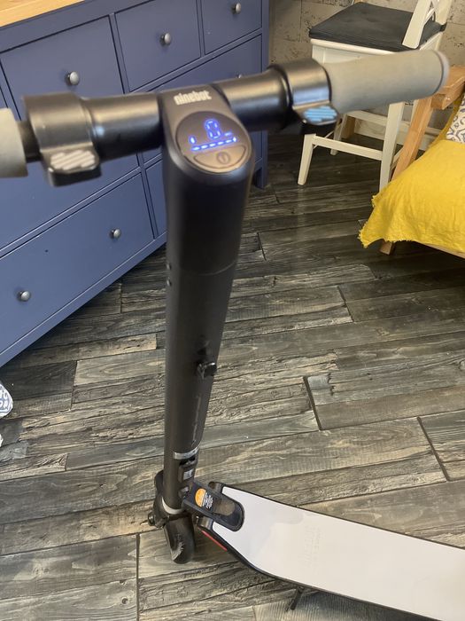 Электросамокат Ninebot с круиз-контролем, 69 км пробег