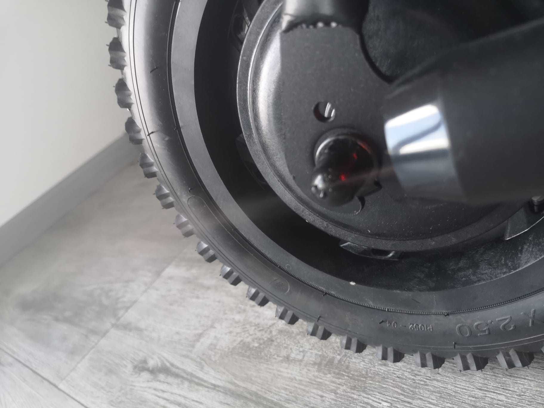 Motocykl elektryczny HYPER GOGO Pioneer 12 Plus czarny