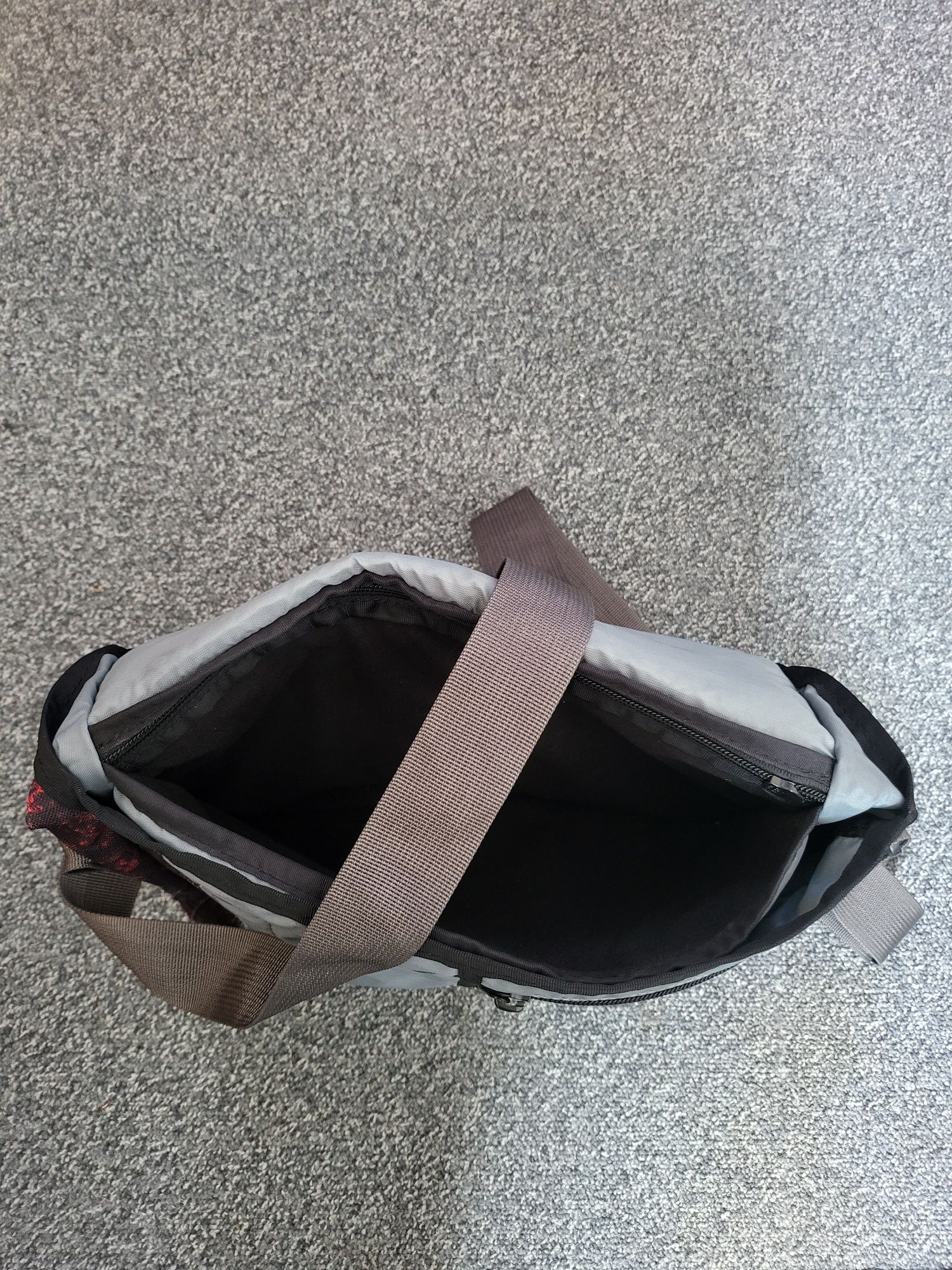 Dakine torba na ramie unisex