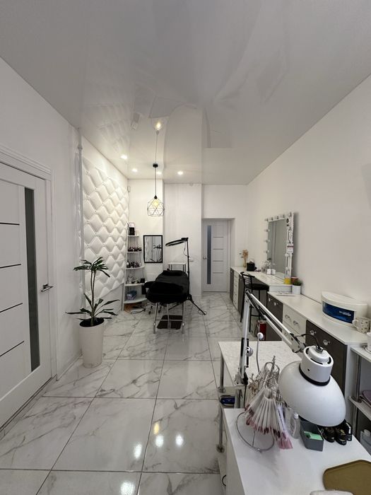 ПРОДАЖ комерційного приміщення, 3 мкрн (ЛІВИЙ БЕРЕГ)