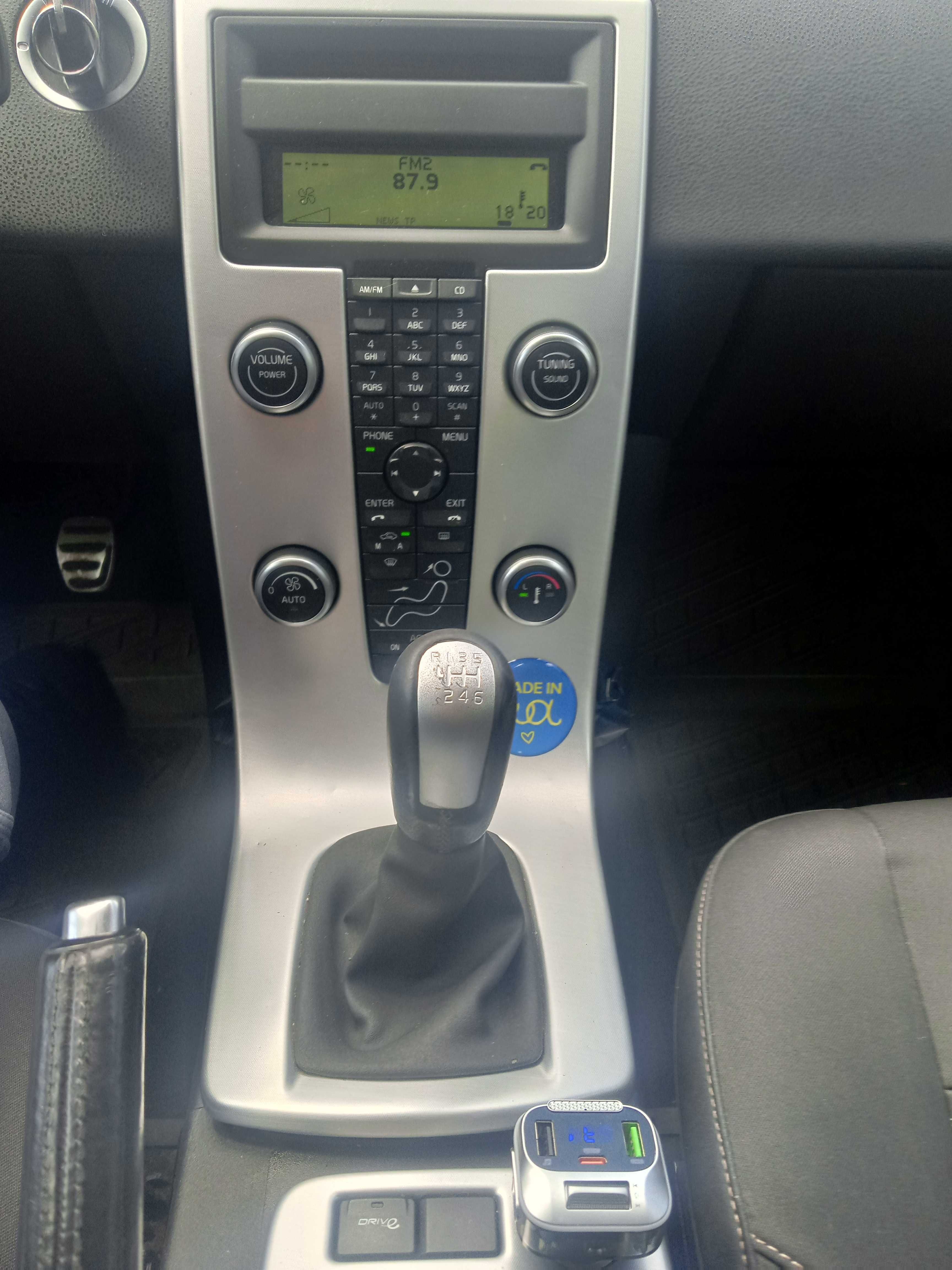 Продам VolvoS40 2011