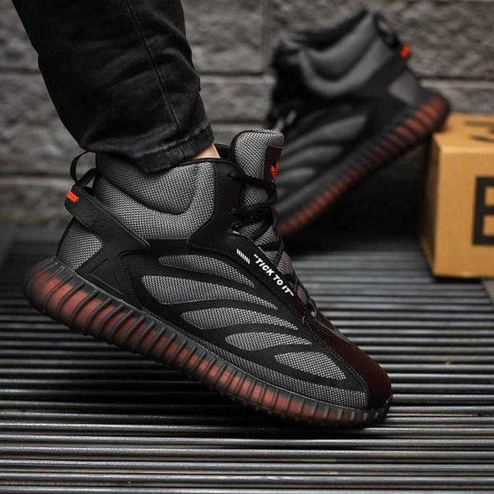 Чоловічі зимові кросівки adidas yeezy 350