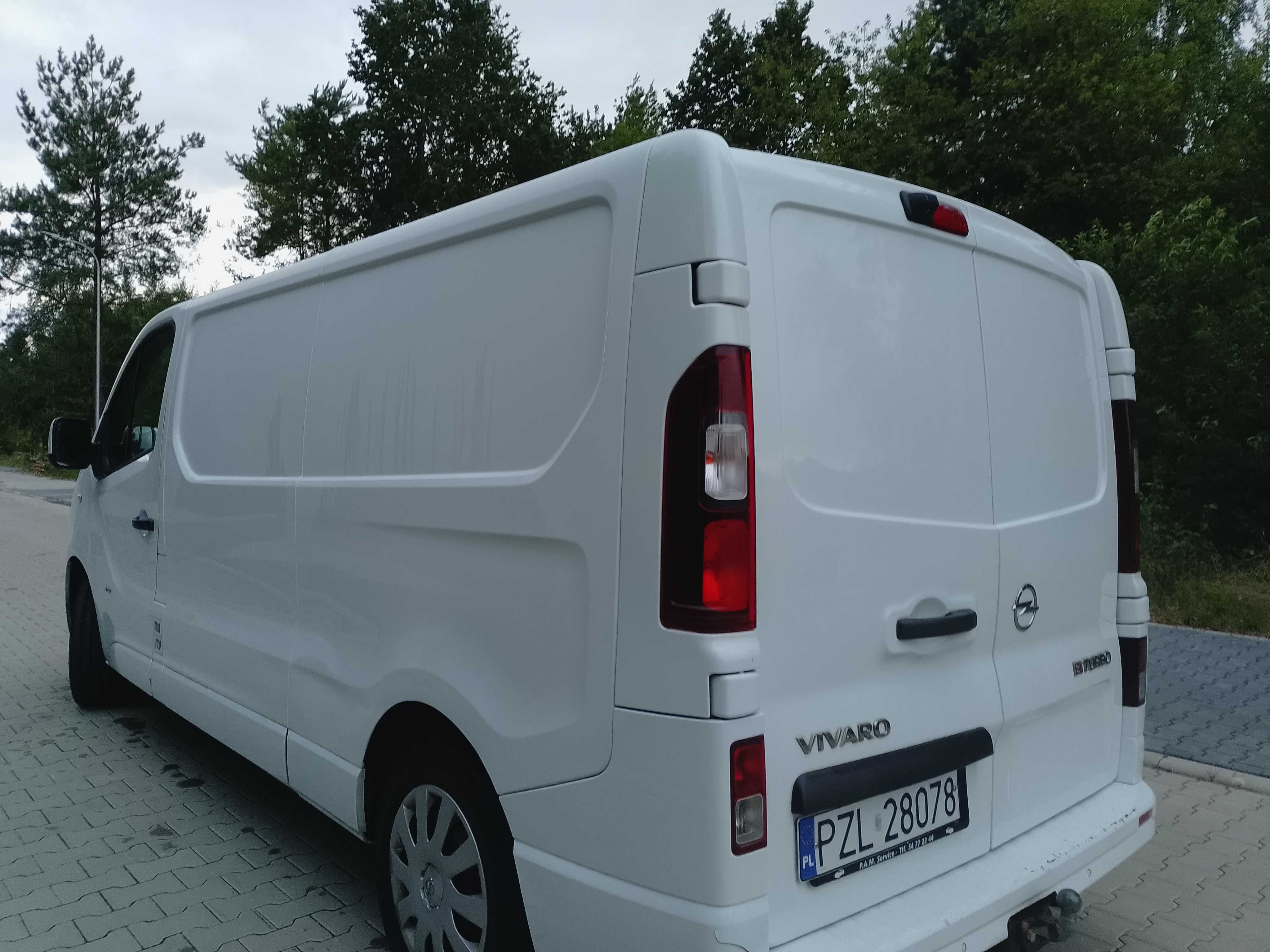 Opel Vivaro ! 2015 ! Long!Zabudowa kamper! Klima !