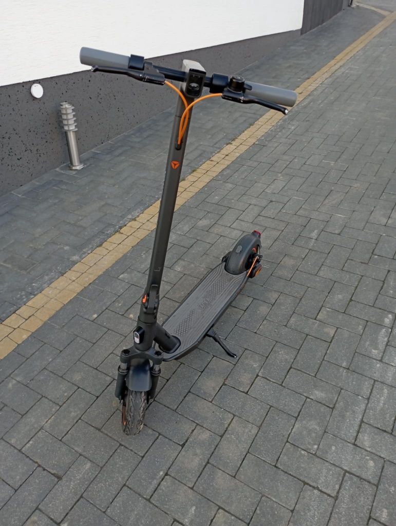 Hulajnoga elektryczna