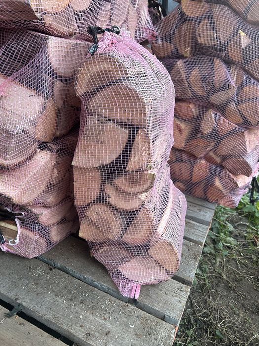 Drewno w workach do wedzenia buk olcha dąb rozpałka sosna grab brzoza