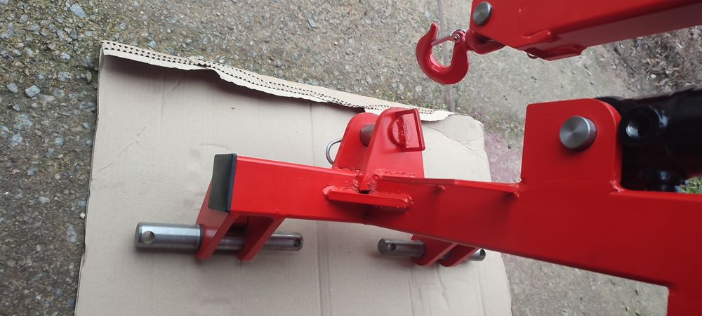 Навантажувач ,маніпулятор, погрузчик.