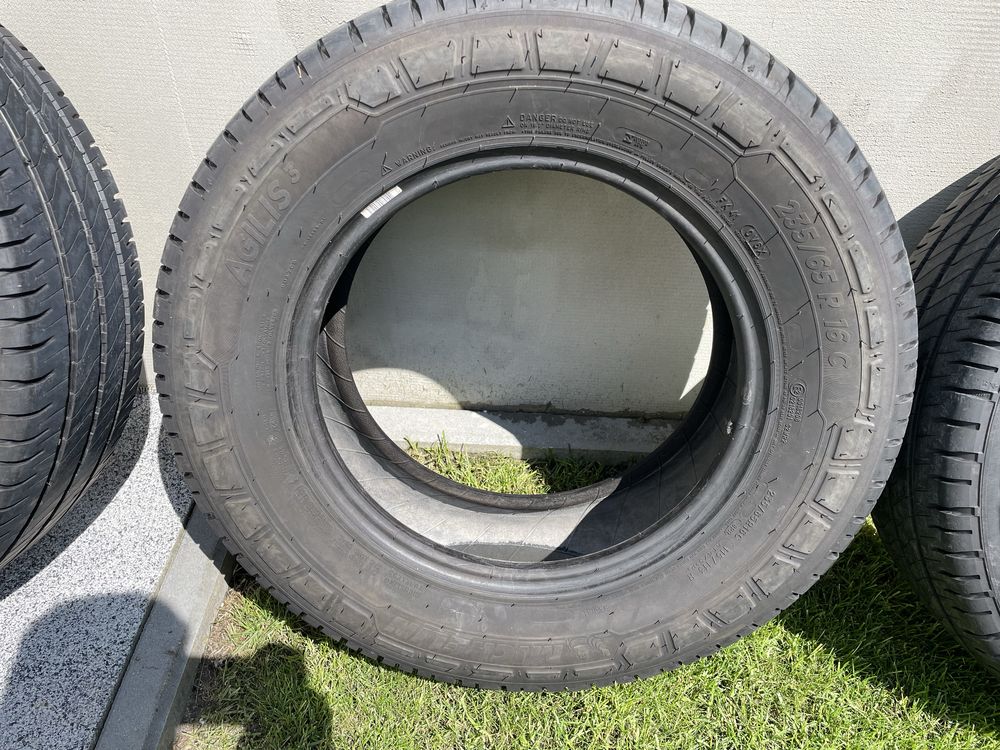 Opony letnie Michelin  235 65 R16C