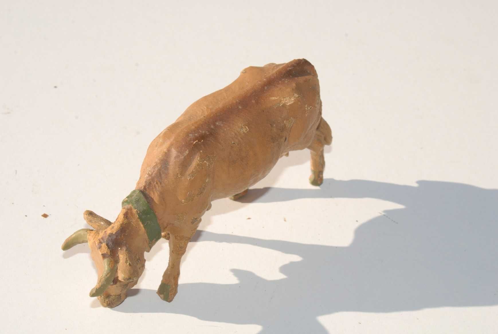 Stara figurka krowy krowa rękodzieło antyk zabytek