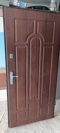 Металеві двері 90 см (коробка 97х206)