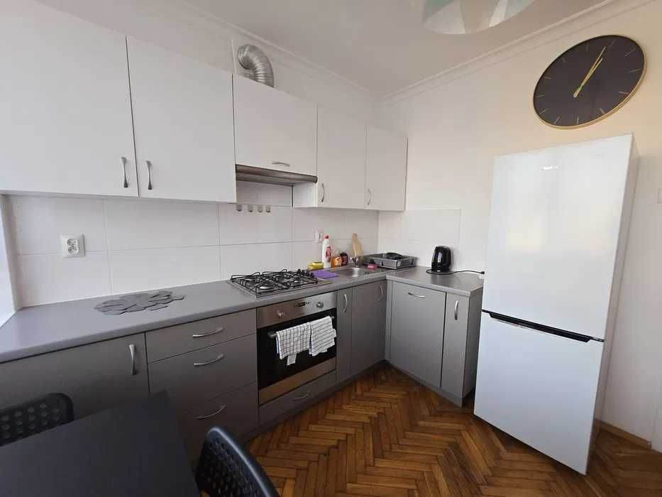 Хостел підвищеного комфорту Київ метро Шулявська