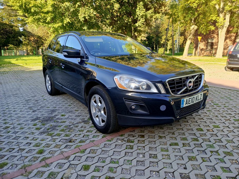 Volvo XC60 2,4d Automat v5c Anglik Navi LED