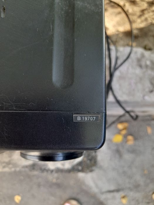 Відеомагнітофон SONI