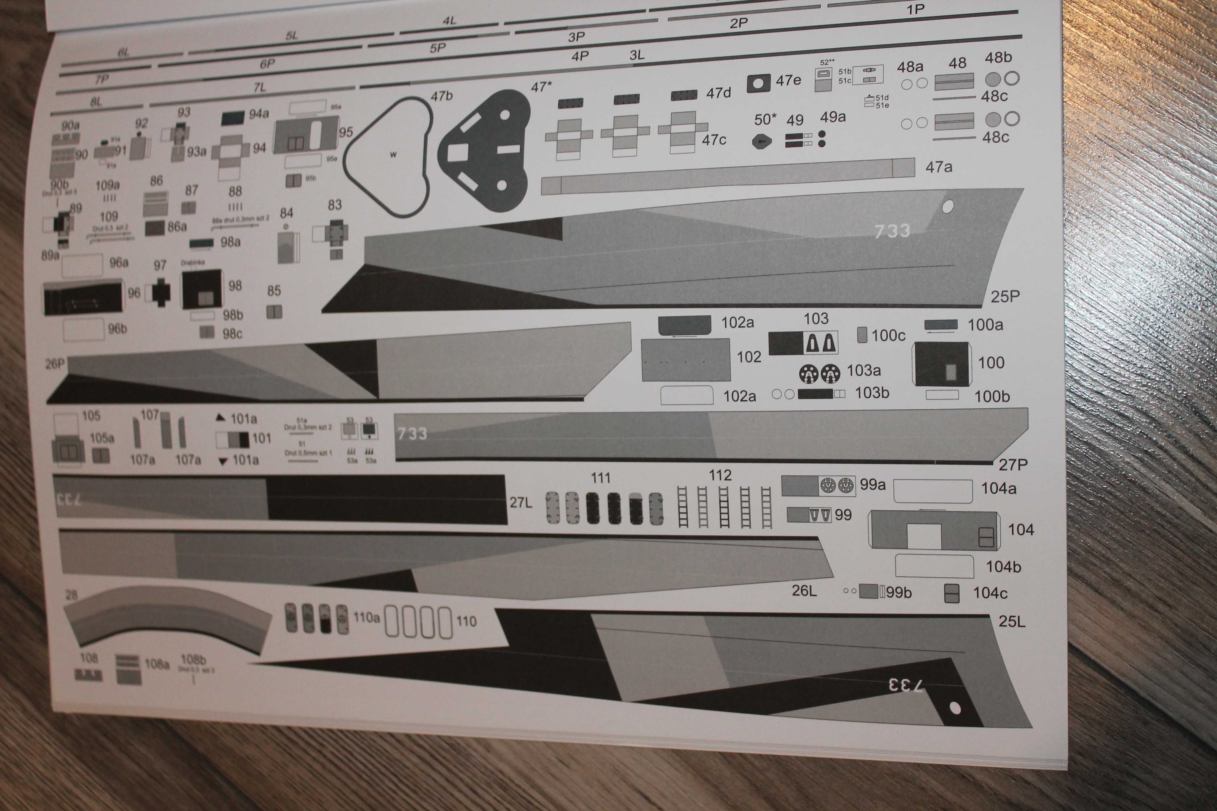 Model kartonowy okrętu USS Mannert L. Abele z wyd. Answer + dodatki