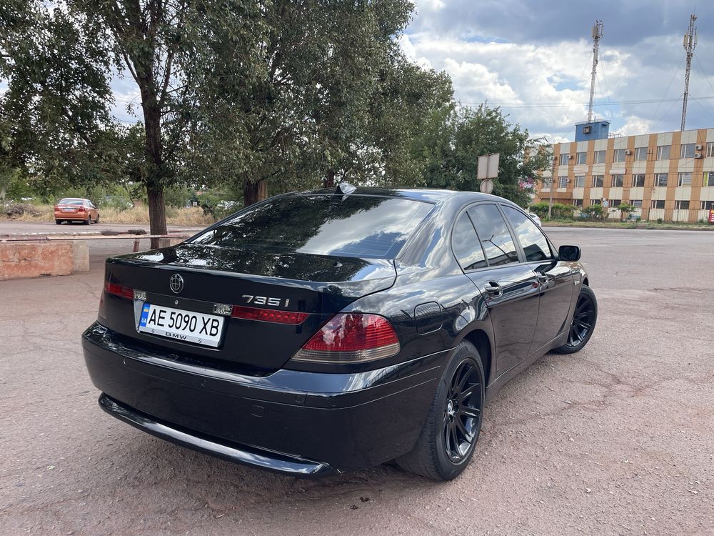 Bmw 735i можливий обмін