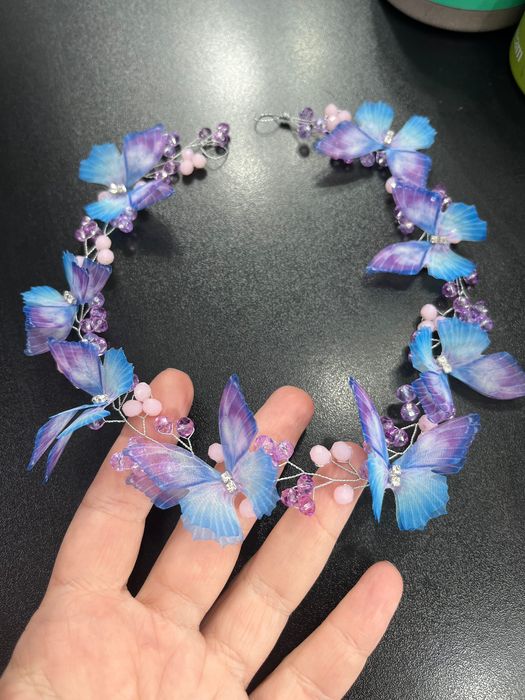 Віночок ручної роботи до святковий сукні