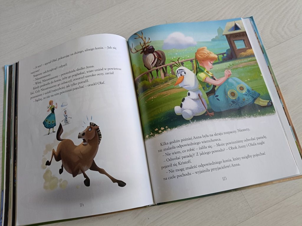 Książka Disney bajki 5 minut przed snem wpoukiwaih przygód
M.in 101 d
