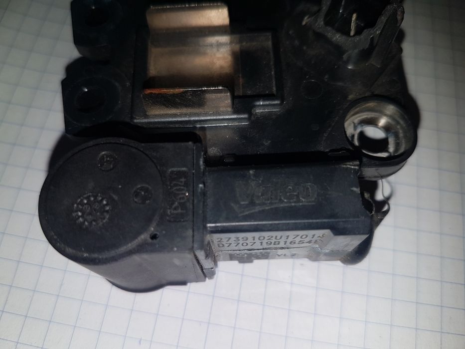 Регулятор напряжения Valeo рено