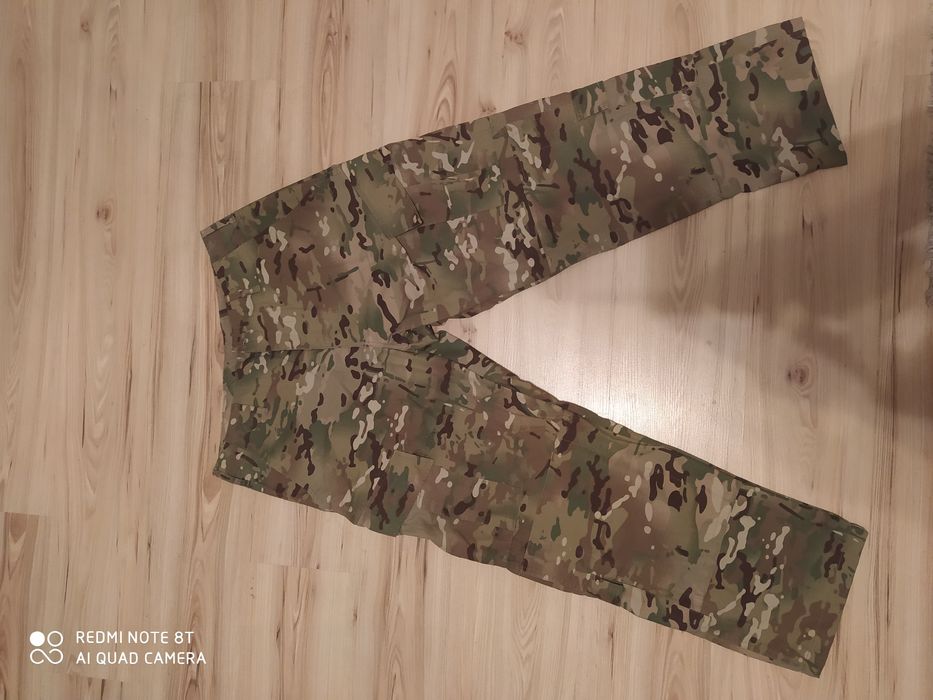 Spodnie mundur w kamuflażu
