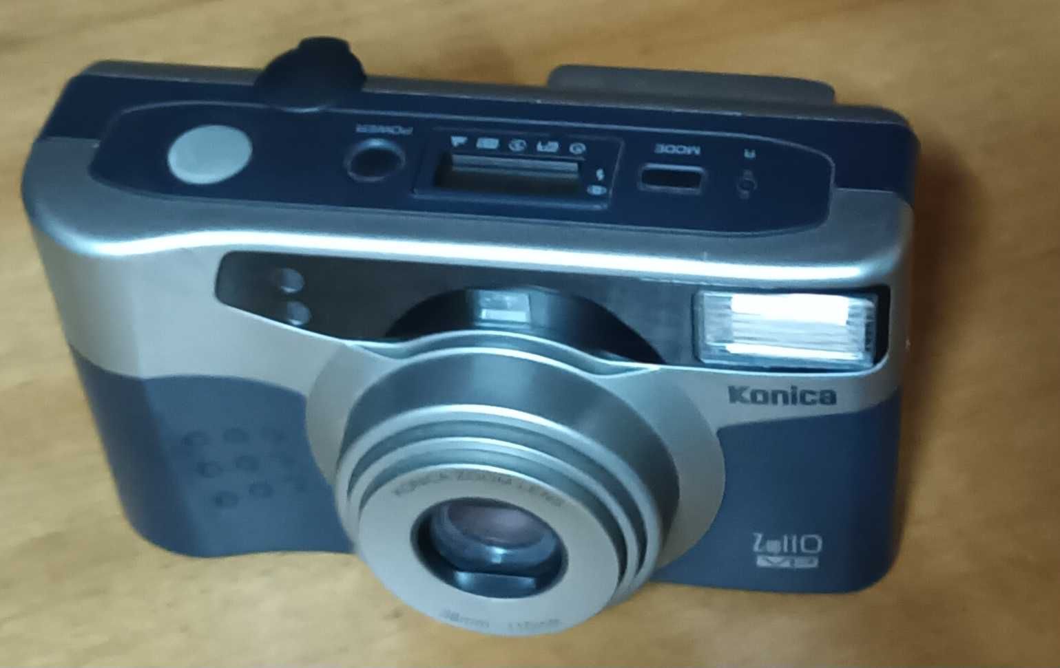 Máquina compacta Analógica 35mm Konica Z-up 110VP