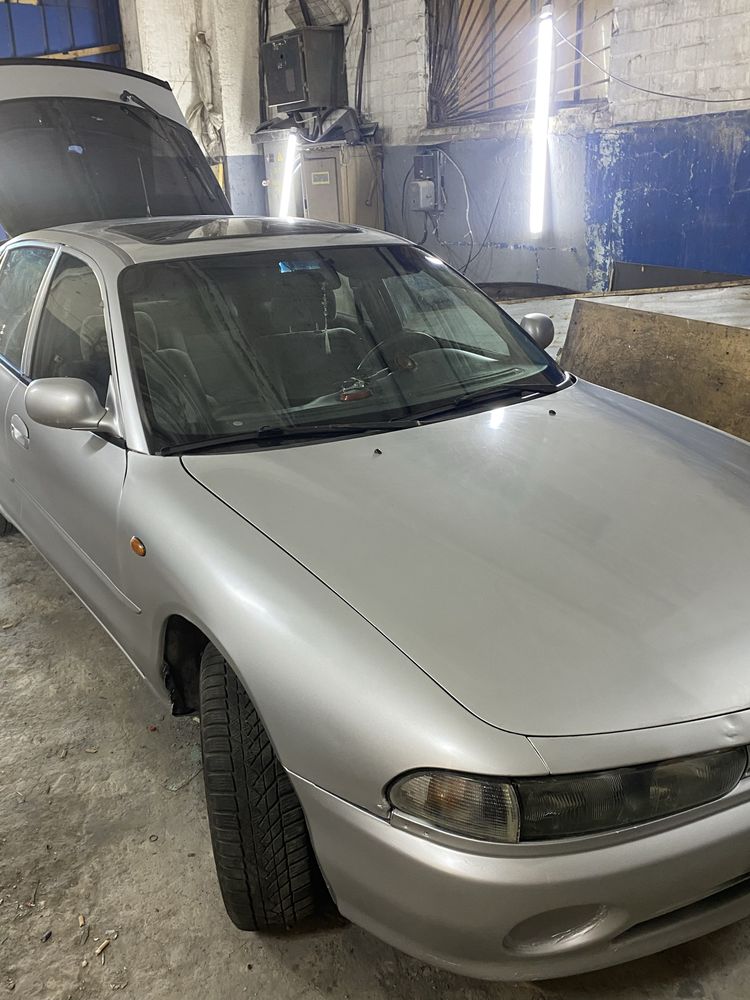Продам авто митсубиси галант