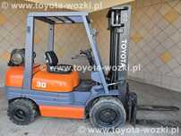Wózek Widłowy TOYOTA 6FG30  Przesuw boczny  TOYOTA 6FGF30 widlak LINDE