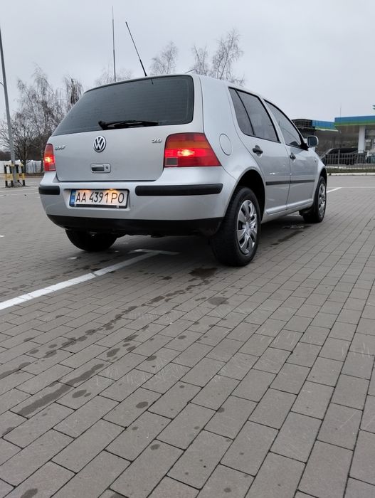Гольф 4 1.4 16V 2004 року