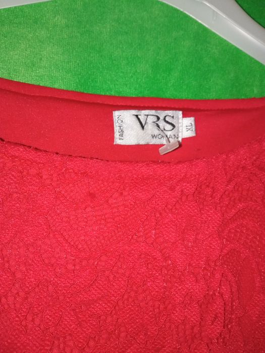 Czerwona podwójna sukienka