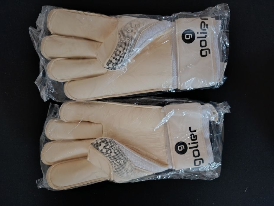 Nowe rękawice bramkarskie różne rozmiary