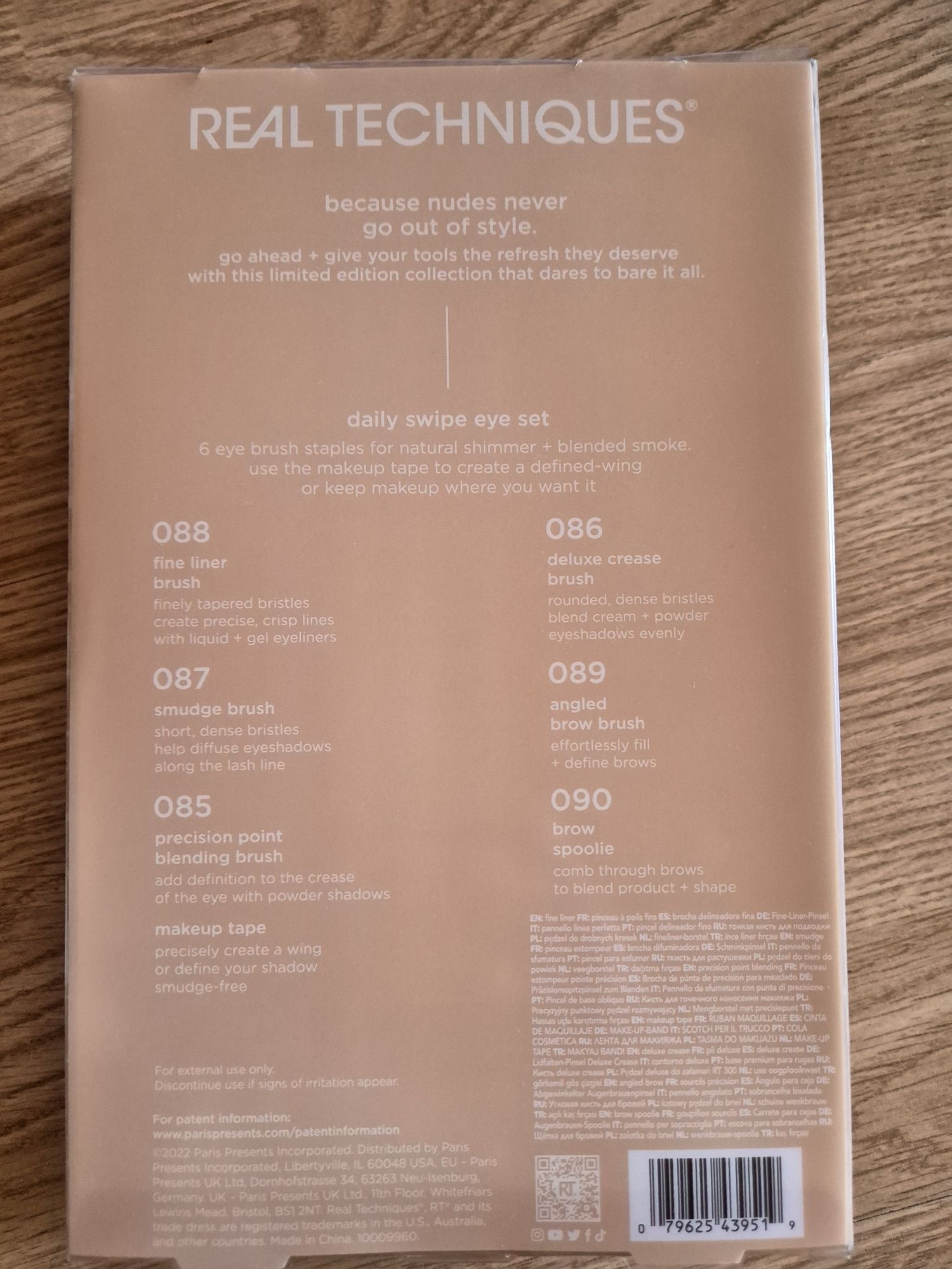 Real Techniques New Nudes nowy zestaw pędzli do makijażu oczu