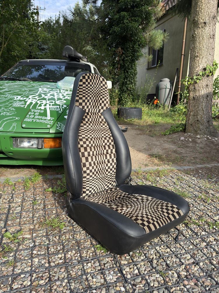Fotele i kanapa Porsche 924 / 944 wnetrze krata 3d