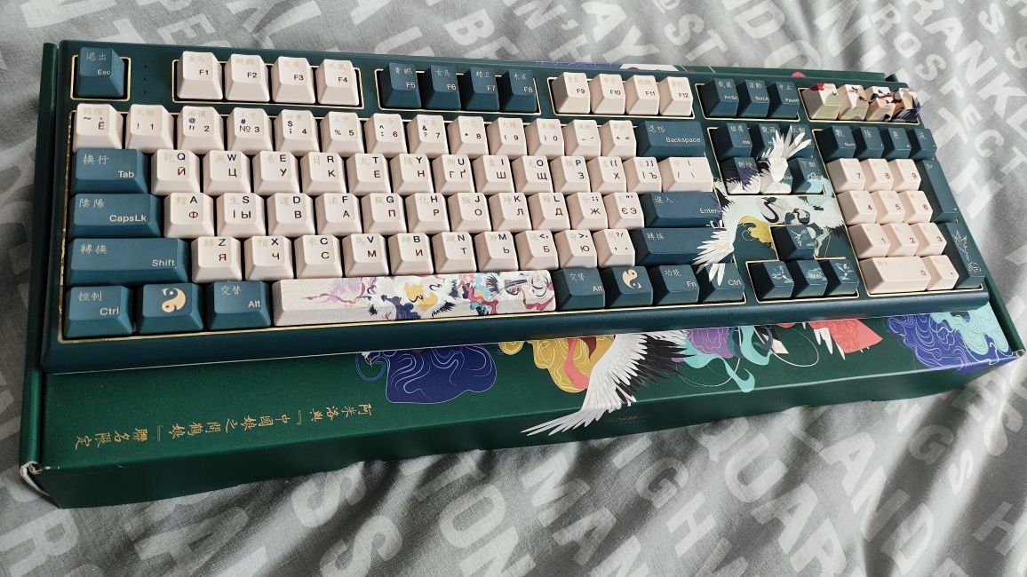 Клавіатура Varmilo Crane Mx Cherry Brown VBS108